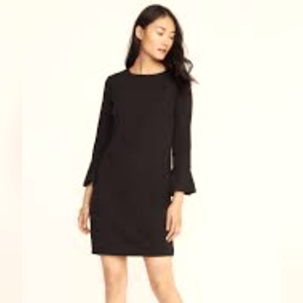 👗 Old Navy black asymmetrical dress